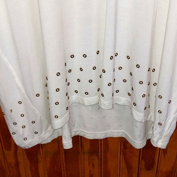 Calvin Klein - Picture 4 of 6